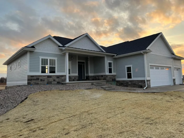 view of front of house siding and windows