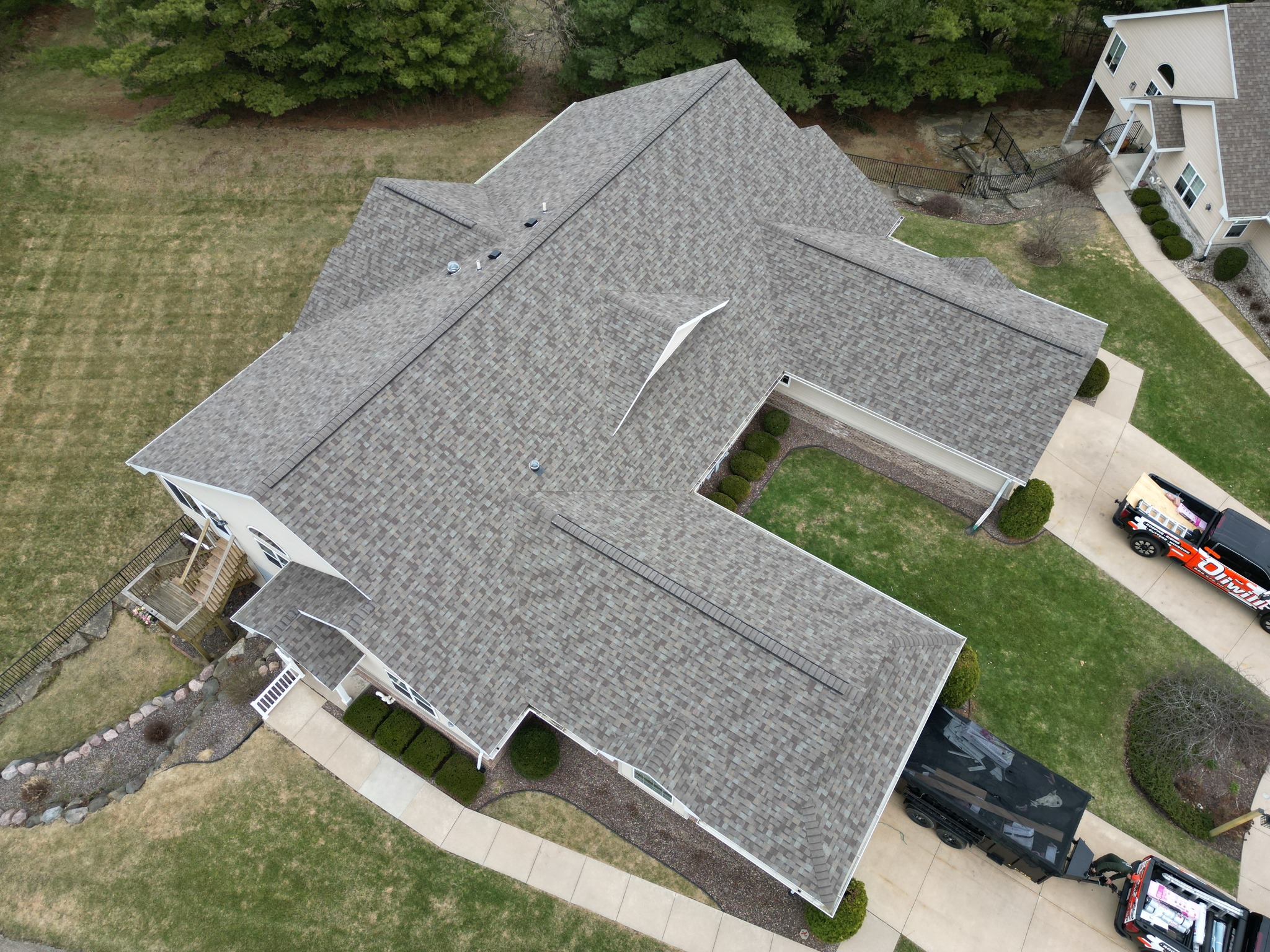birds eye view of roofing on a house